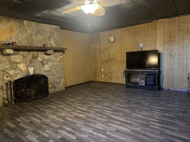 10795 Back Piney Rd, Bon Aqua, TN 37025