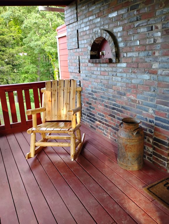 10795 Back Piney Rd, Bon Aqua, TN 37025