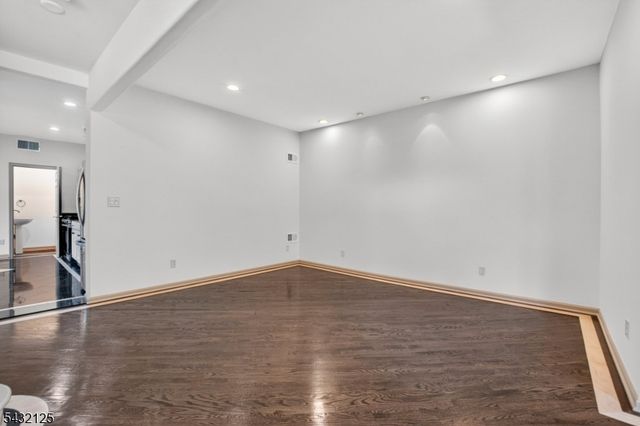 302 Walnut Ave, Cranford Twp., NJ 07016