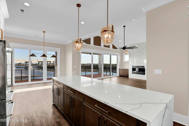 113 Diamond Point Court, Surf City, NC 28445