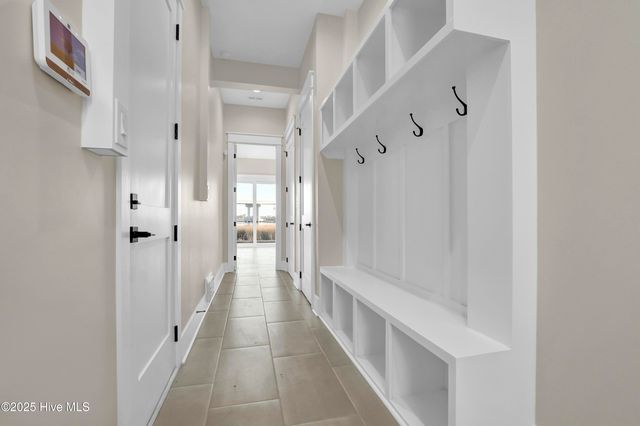 113 Diamond Point Court, Surf City, NC 28445