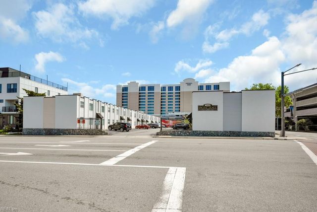 929 Pacific Ave Apt A, Virginia Beach, VA 23451