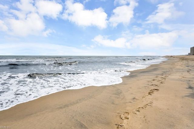 929 Pacific Ave Apt A, Virginia Beach, VA 23451