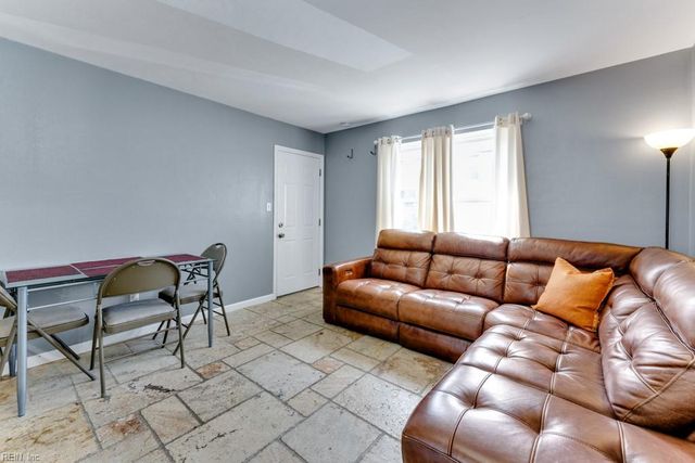 929 Pacific Ave Apt A, Virginia Beach, VA 23451