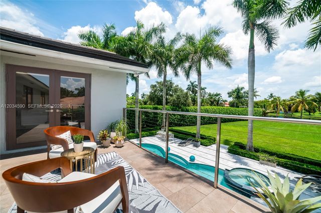 4242 SW 107th Way, Davie, FL 33328