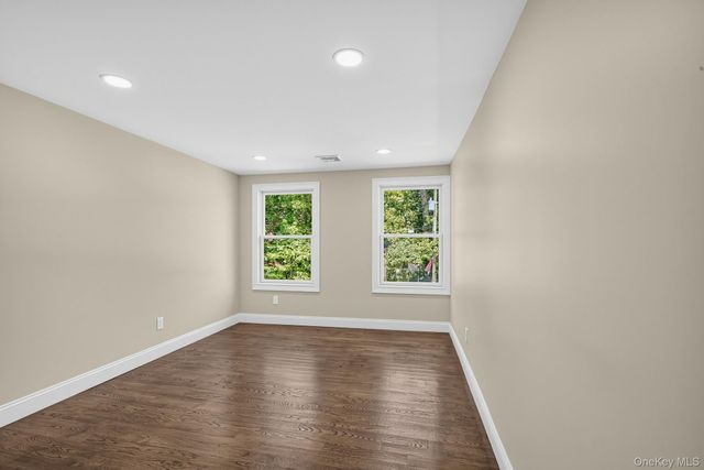 355 Forest Lane, Smithtown, NY 11787