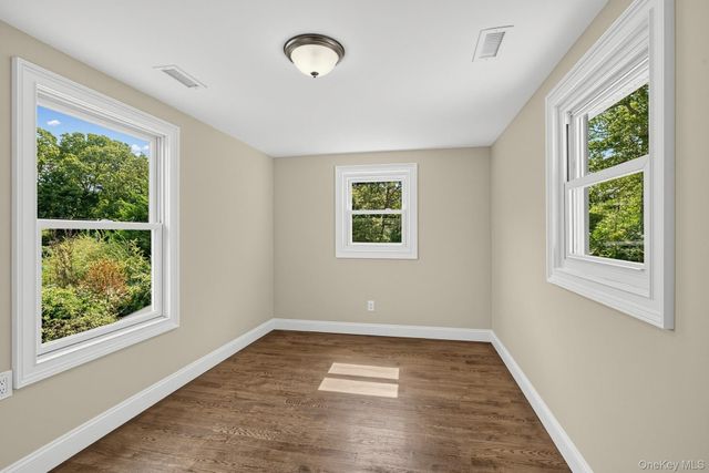 355 Forest Lane, Smithtown, NY 11787