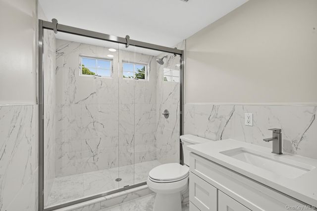 355 Forest Lane, Smithtown, NY 11787