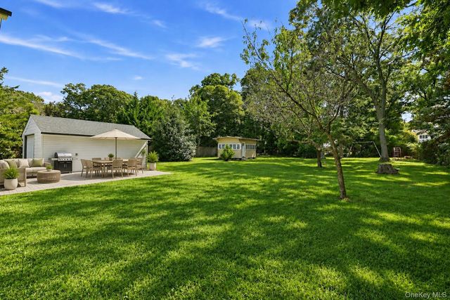 355 Forest Lane, Smithtown, NY 11787