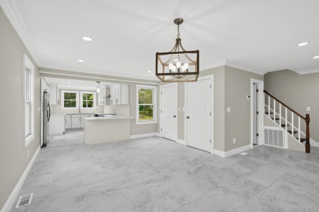 355 Forest Lane, Smithtown, NY 11787