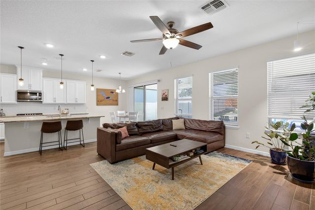 4864 ECHO COURT, Oviedo, FL 32765