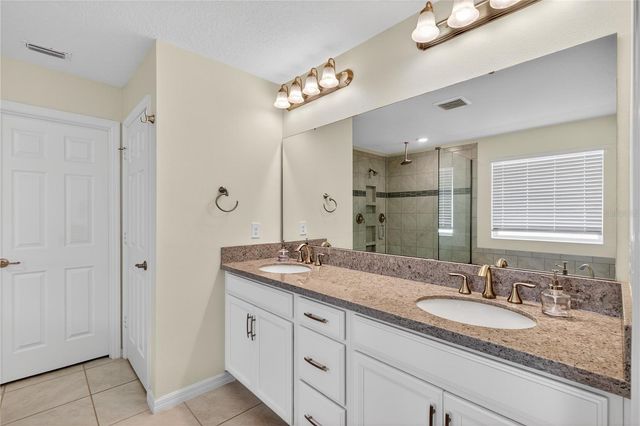 4864 ECHO COURT, Oviedo, FL 32765