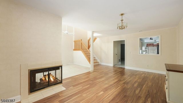 851 Princeton Ct, Branchburg Twp., NJ 08853