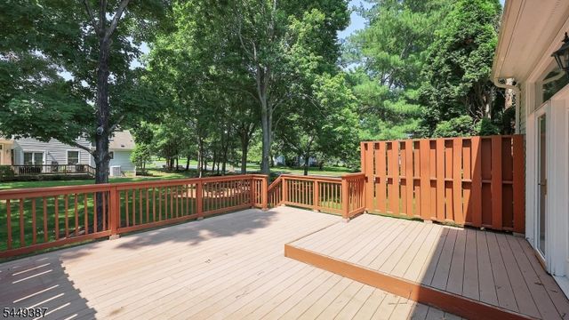 851 Princeton Ct, Branchburg Twp., NJ 08853