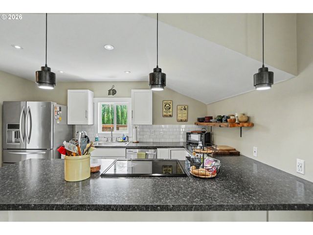 26494 S BRANDT Rd, Mulino, OR 97042