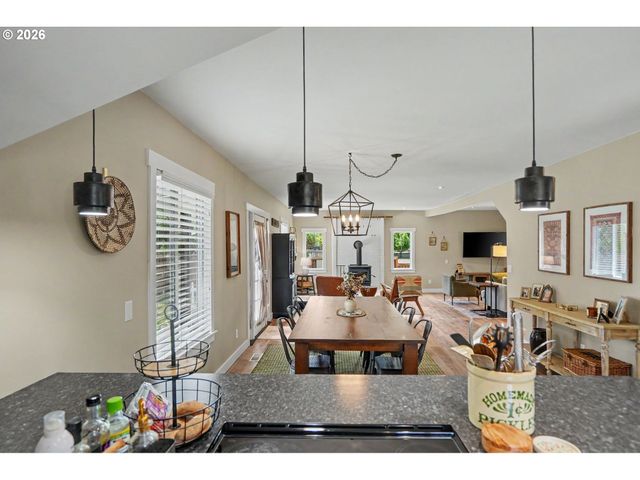 26494 S BRANDT Rd, Mulino, OR 97042