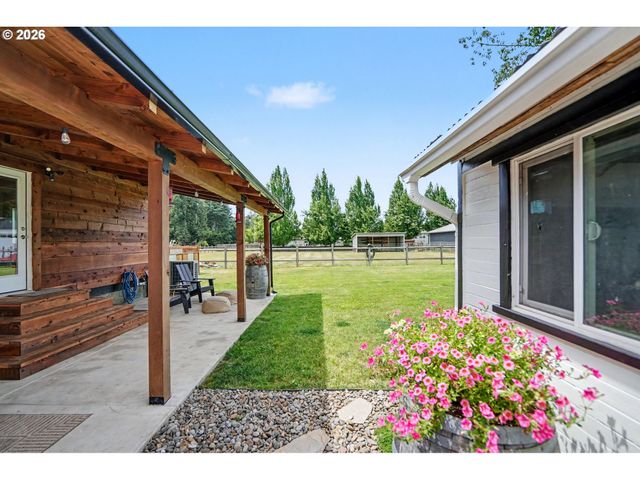 26494 S BRANDT Rd, Mulino, OR 97042