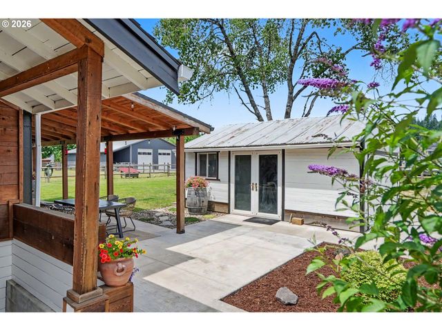 26494 S BRANDT Rd, Mulino, OR 97042
