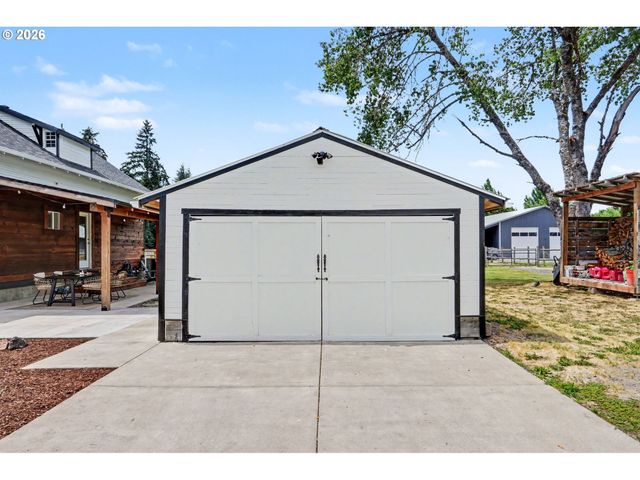 26494 S BRANDT Rd, Mulino, OR 97042