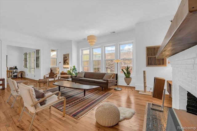 615 W Hancock Street 202, Detroit, MI 48201
