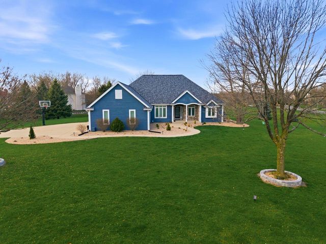 N42W33420 Glen View COURT, Nashotah, WI 53058