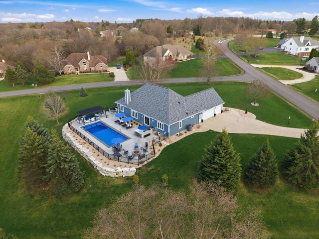 N42W33420 Glen View COURT, Nashotah, WI 53058