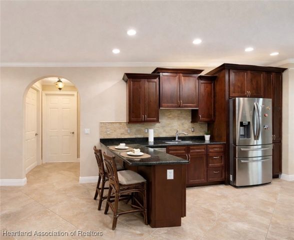 5012 FRIARS COVE Street, Sebring, FL 33872