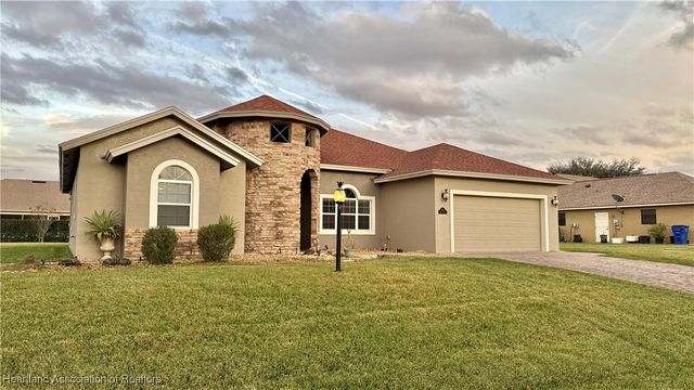 5012 FRIARS COVE Street, Sebring, FL 33872