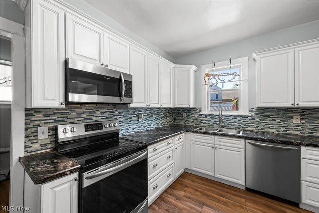 530 W Main Street, Geneva, OH 44041