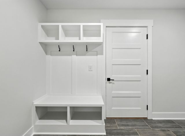 618 Woodrush Dr, Clarksville, TN 37040