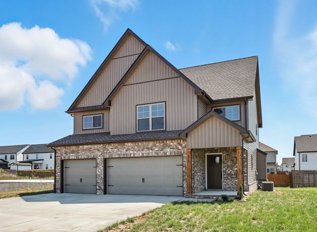 618 Woodrush Dr, Clarksville, TN 37040