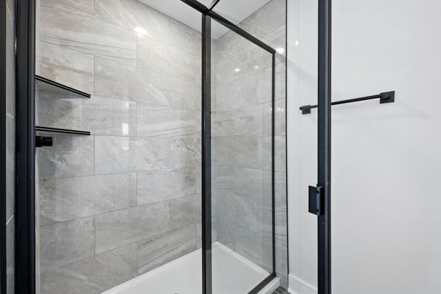 618 Woodrush Dr, Clarksville, TN 37040