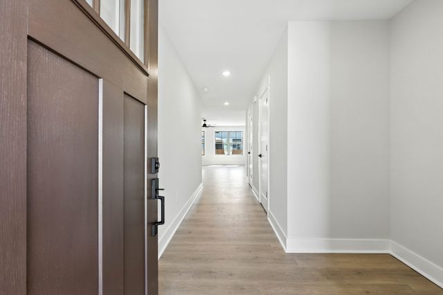 618 Woodrush Dr, Clarksville, TN 37040