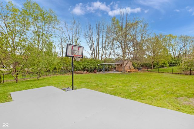 8939 Tito Court, Fishers, IN 46038
