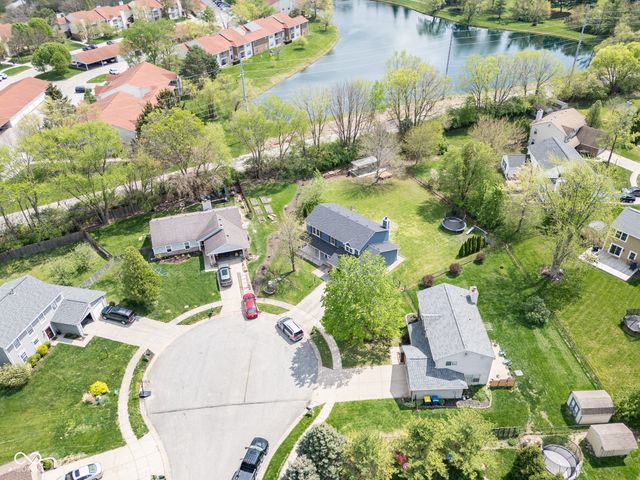 8939 Tito Court, Fishers, IN 46038