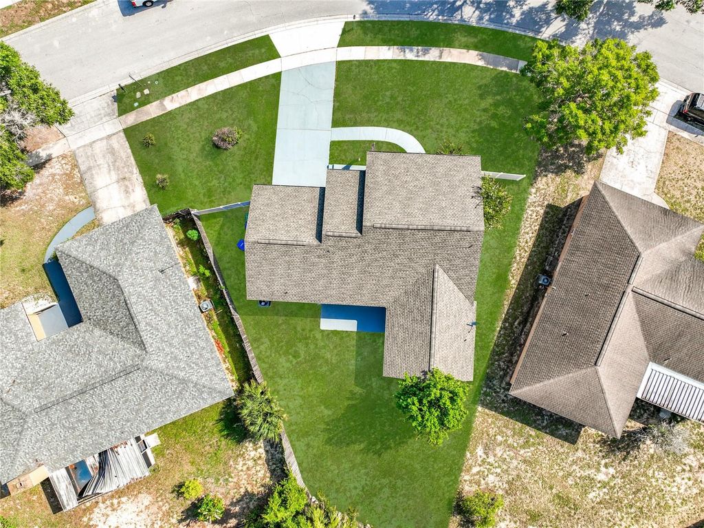 Image 44 of property listing at 8426 VILLAGE GREEN RD, Orlando, FL 32818