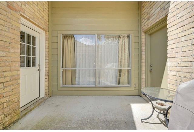 15819 Seven Springs Drive, Houston, TX 77084