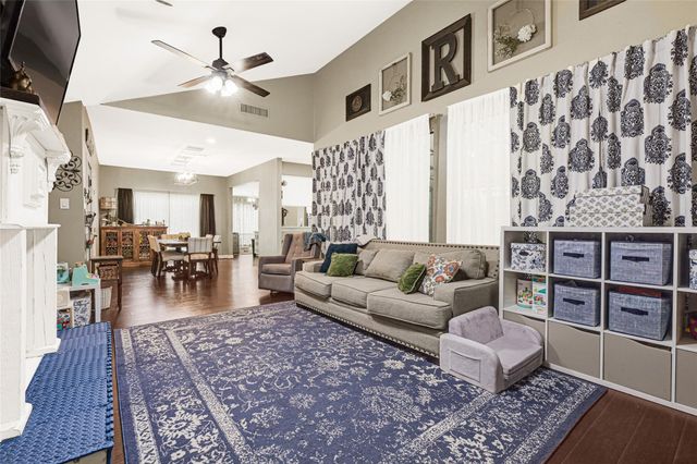 15819 Seven Springs Drive, Houston, TX 77084