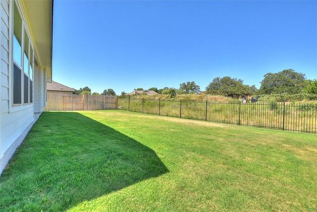 1449 Morning View RD, Georgetown, TX 78628