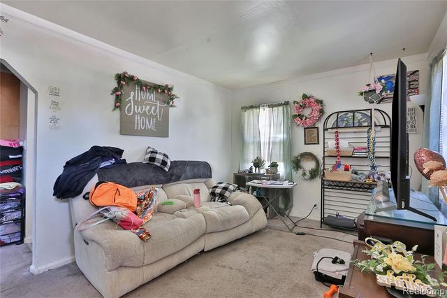 17204 Stephens Drive, Eastpointe, MI 48021