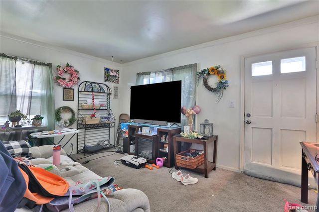 17204 Stephens Drive, Eastpointe, MI 48021