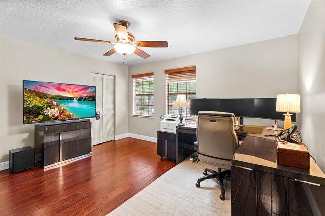 3342 Amsterdam Avenue, Cooper City, FL 33026