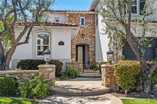 41 Long View Road, Laguna Hills, CA 92679