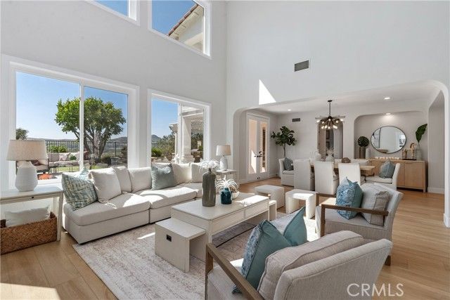 41 Long View Road, Laguna Hills, CA 92679