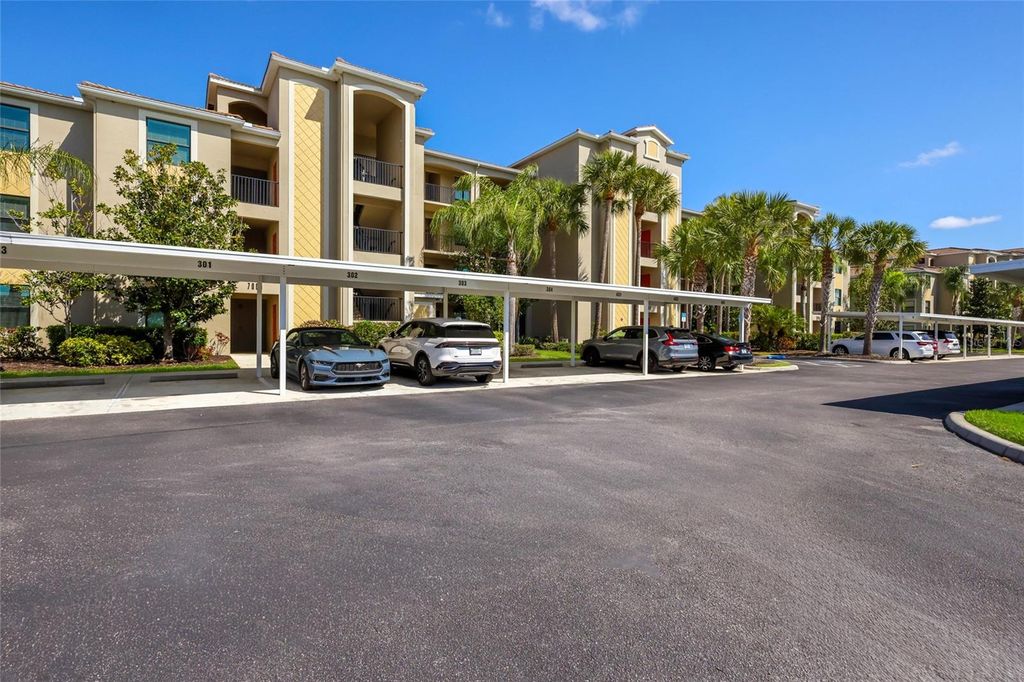 Image 24 of property listing at 7005 RIVER HAMMOCK DRIVE 304, Bradenton, FL 34212