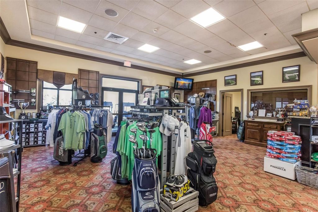 Image 33 of property listing at 7005 RIVER HAMMOCK DRIVE 304, Bradenton, FL 34212