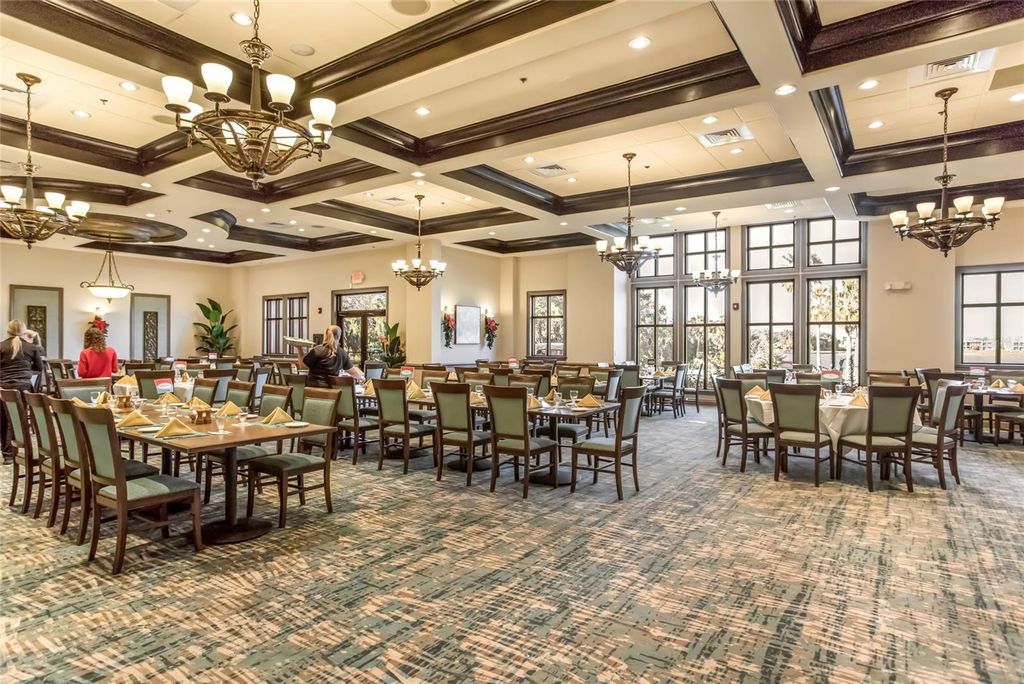 Image 37 of property listing at 7005 RIVER HAMMOCK DRIVE 304, Bradenton, FL 34212