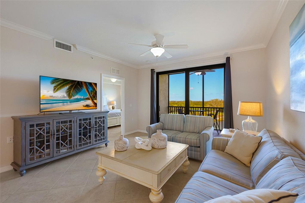 Image 5 of property listing at 7005 RIVER HAMMOCK DRIVE 304, Bradenton, FL 34212