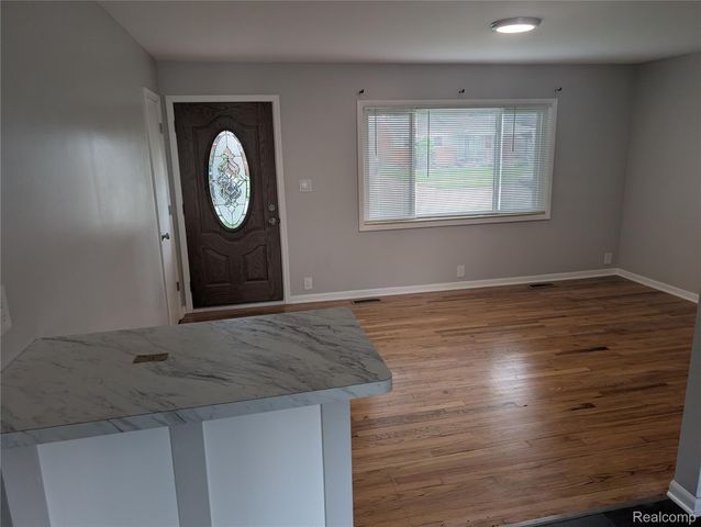 11657 ENGLEMAN Road, Warren, MI 48089