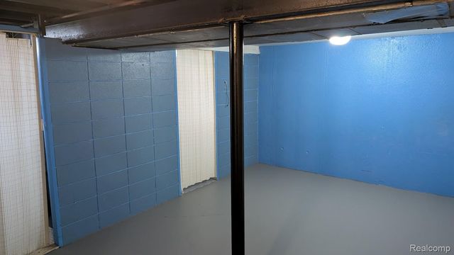 11657 ENGLEMAN Road, Warren, MI 48089